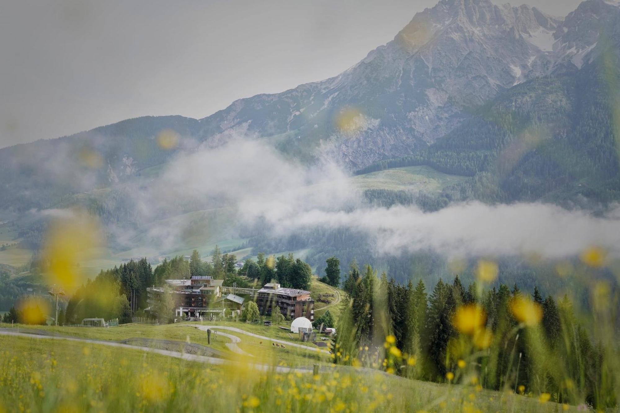 Holzhotel Forsthofalm