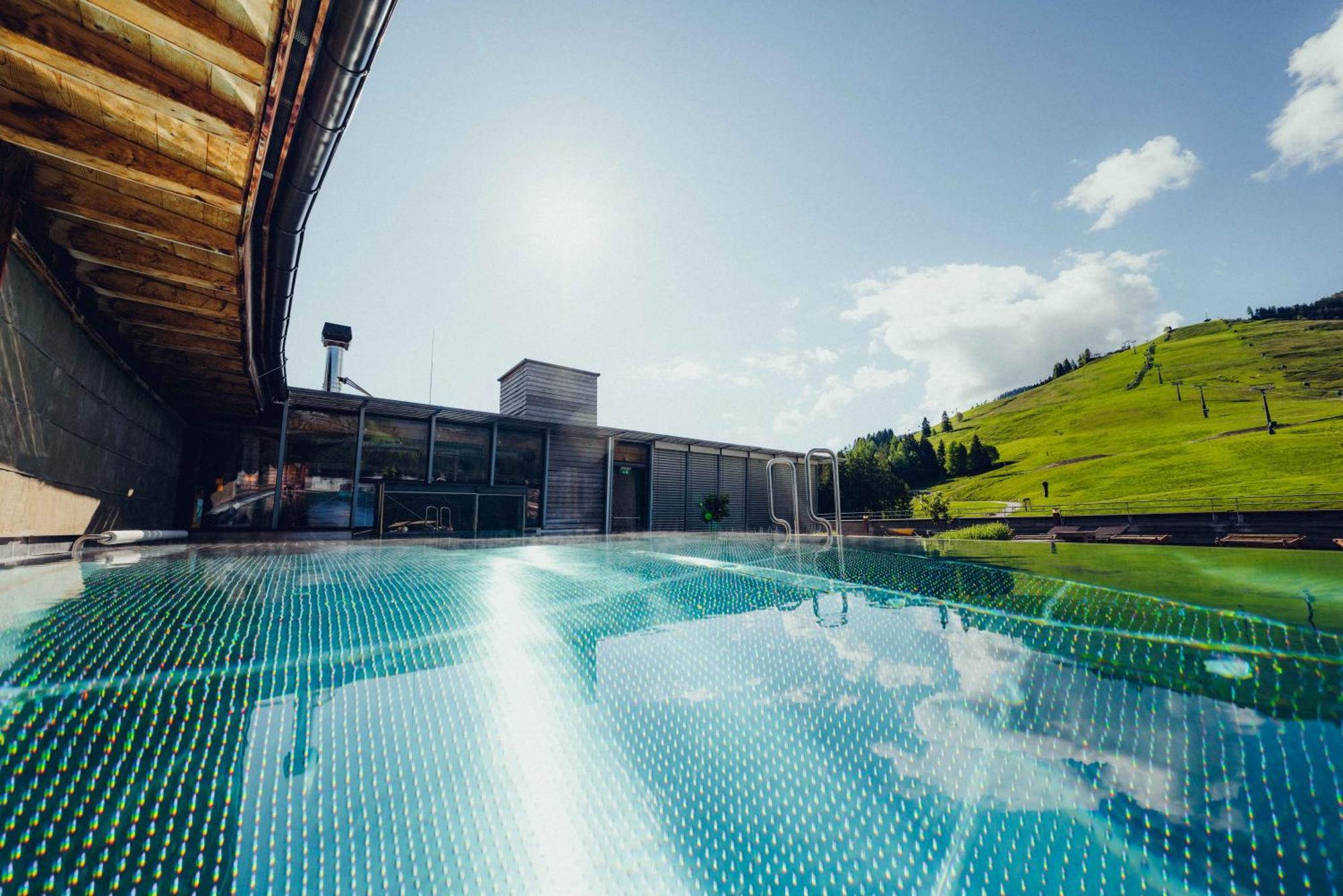 Holzhotel Forsthofalm 4*